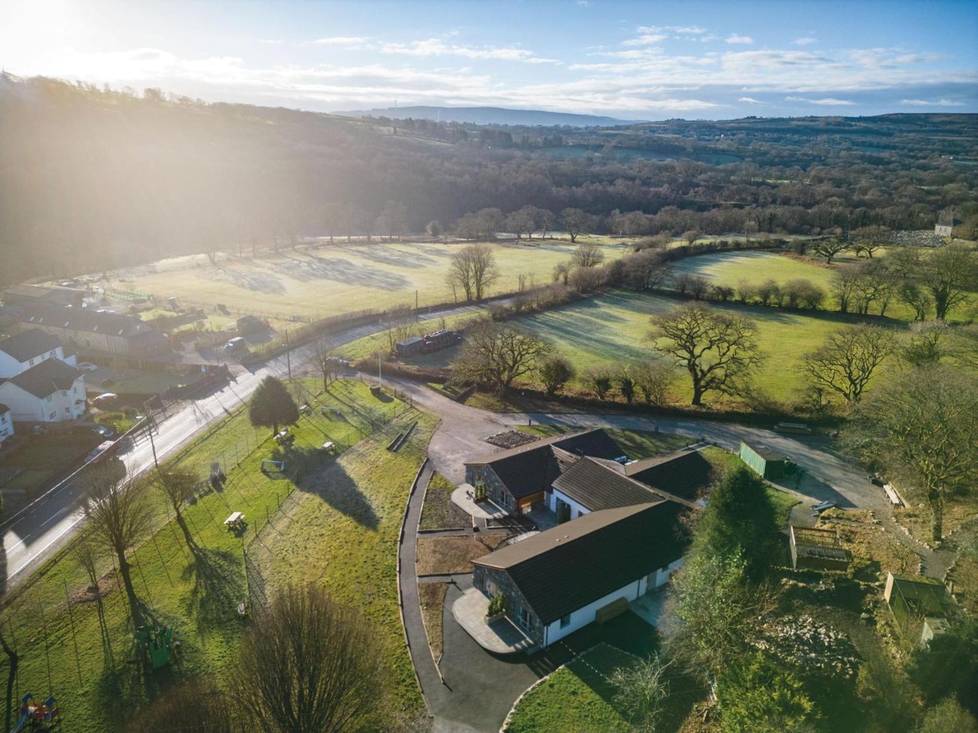 Suite 6 - Sleeping Giant Hotel - Pen Y Cae Inn Brecon Bagian luar foto